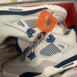 Jordan 4 Military Blue