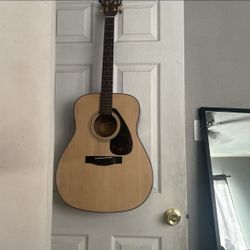 Yamaha Guitar Acoustic 