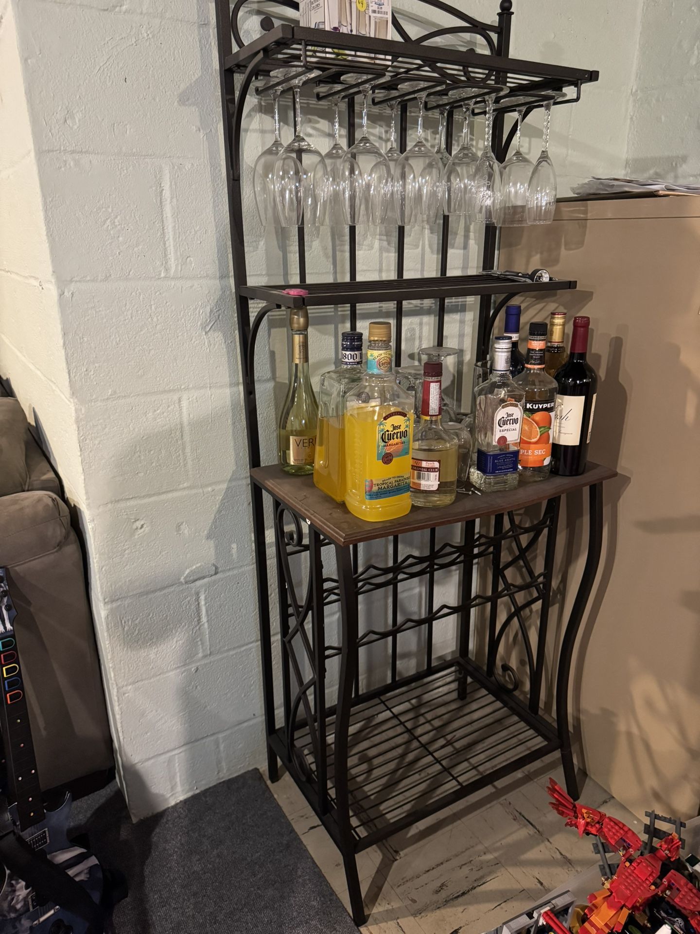 Bar Rack Ready to Party