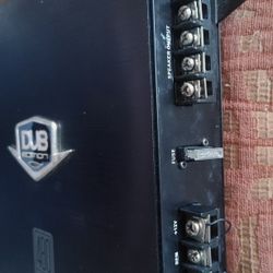 🟥🟥FOR   SALE   AMPLIFIER  CAR  AUDIO📛  (  NEGOTIABLE )📛