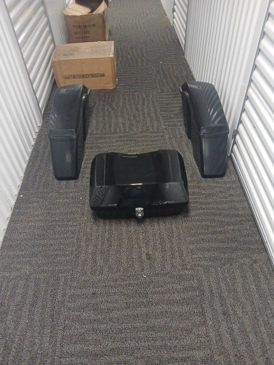 Compleat Set Bags Trunk For Motor Cycle Black And Hardware