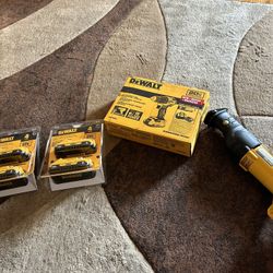 New Dewalt 20volt Tools And Batteries Package Deal Saws All Drill Kit And 4  4amp Batteries 