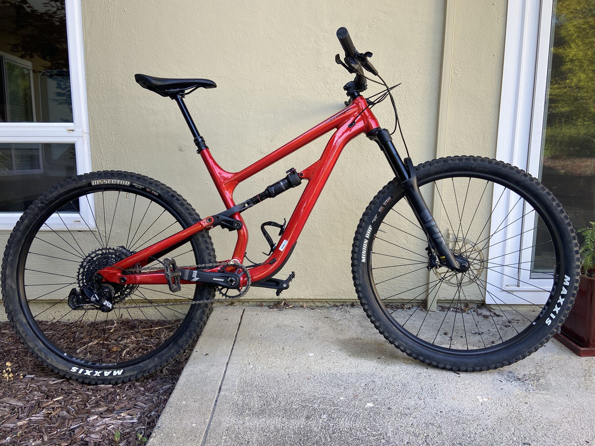 Like new 2022 Cannondale full suspension mountain bike