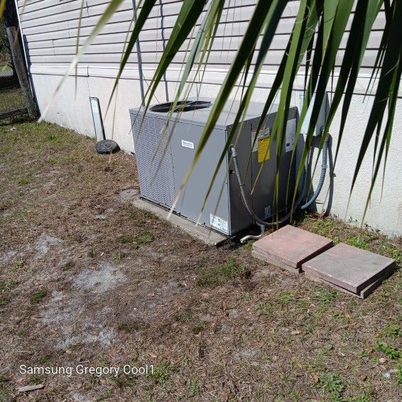 Mobile HOME AC N Heat Can Deliver
