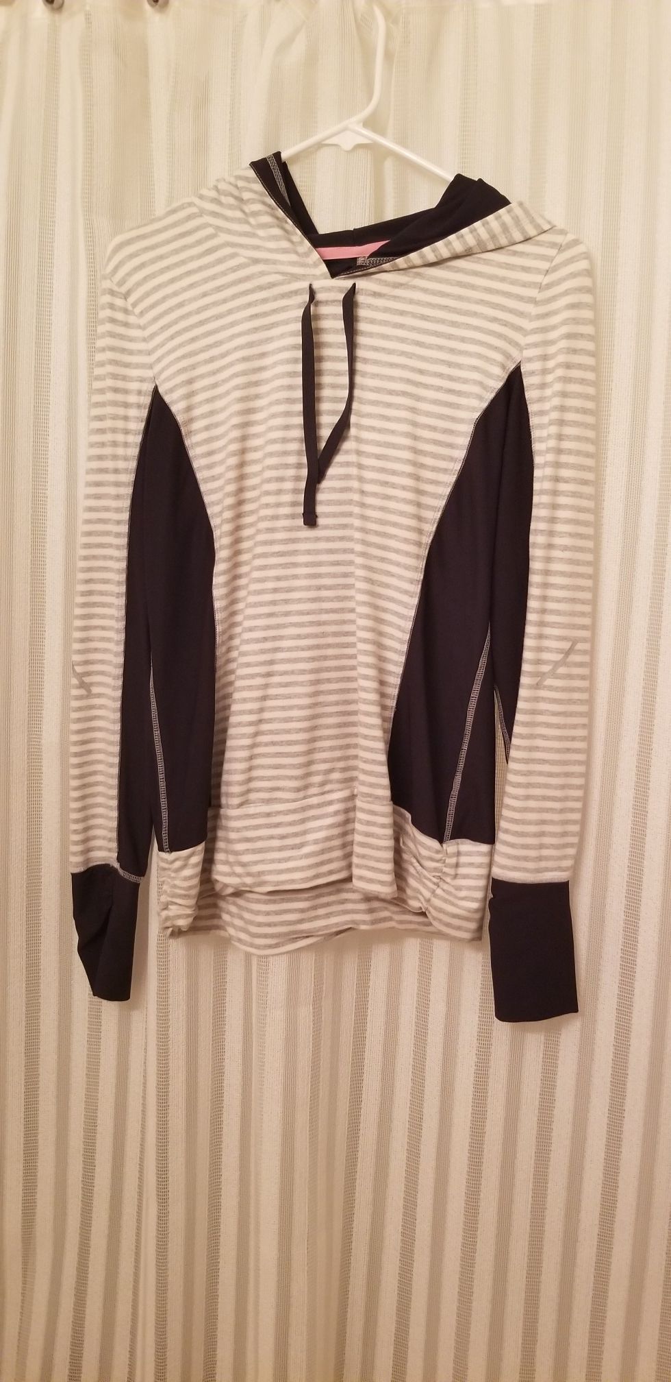 MPG lightweight hoodie