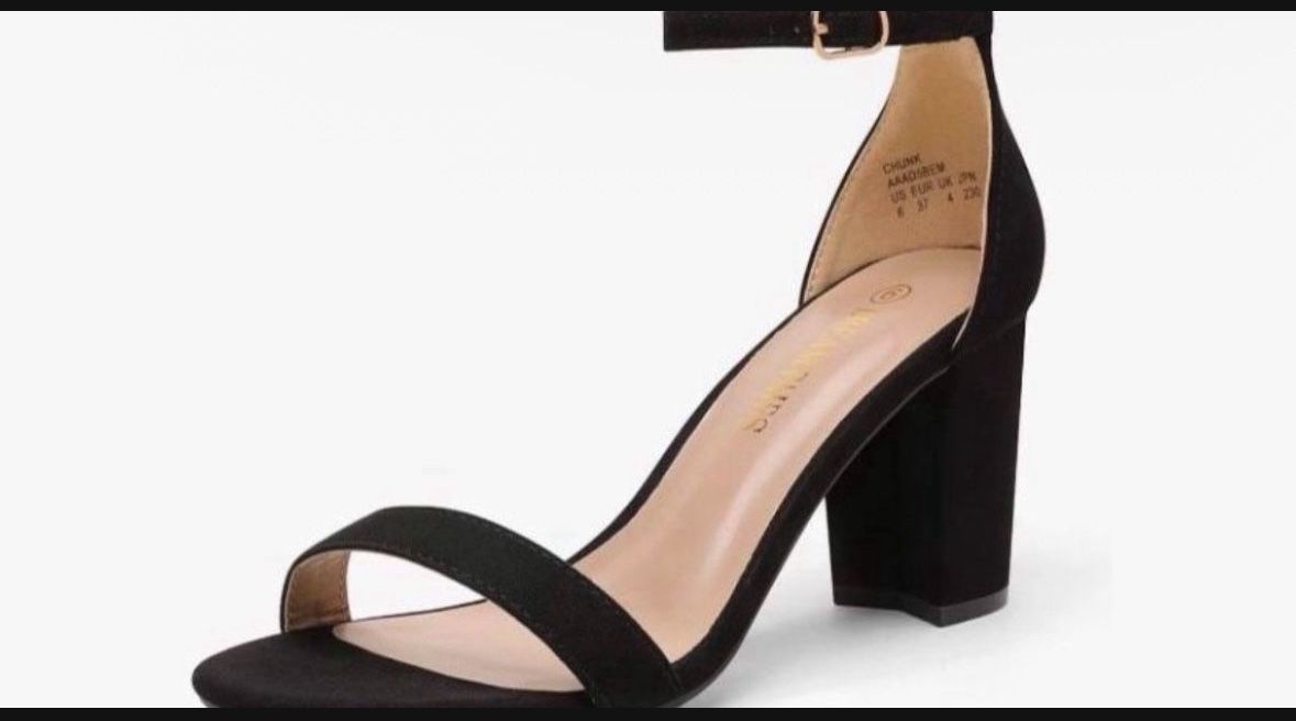 DREAM PARIS SIZE 6.5 BLACK SUEDE HEELS