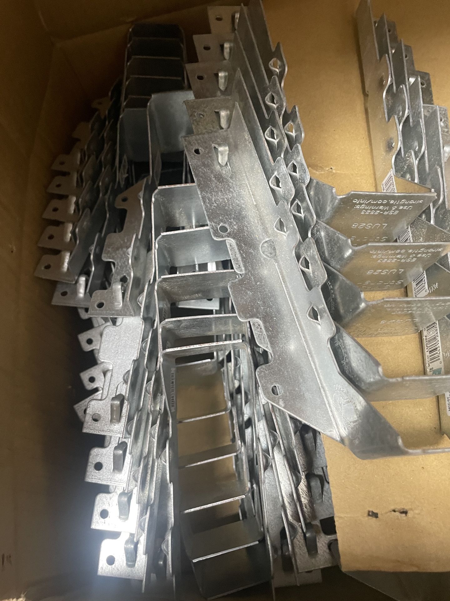 HU26 Joist Hangers 