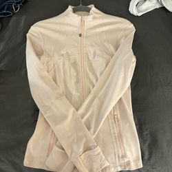 Milkshake pink lululemon define jacket size 6 