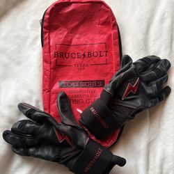 BRUCE BOLT BATTING GLOVES