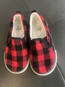 Baby Gap Red Buffalo Plaid Slip On Sneakers- Unisex LIKE NEW!