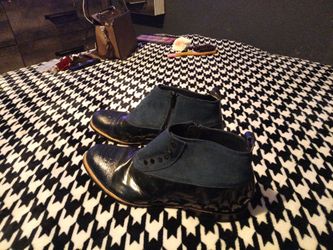 Dress shoes