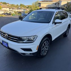 2018 VW Tiguan 2.0T SE SUV -White-Leather-AppleCarPlay
