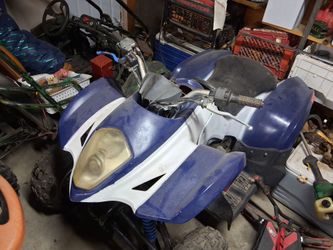 Polaris 200cc  quad