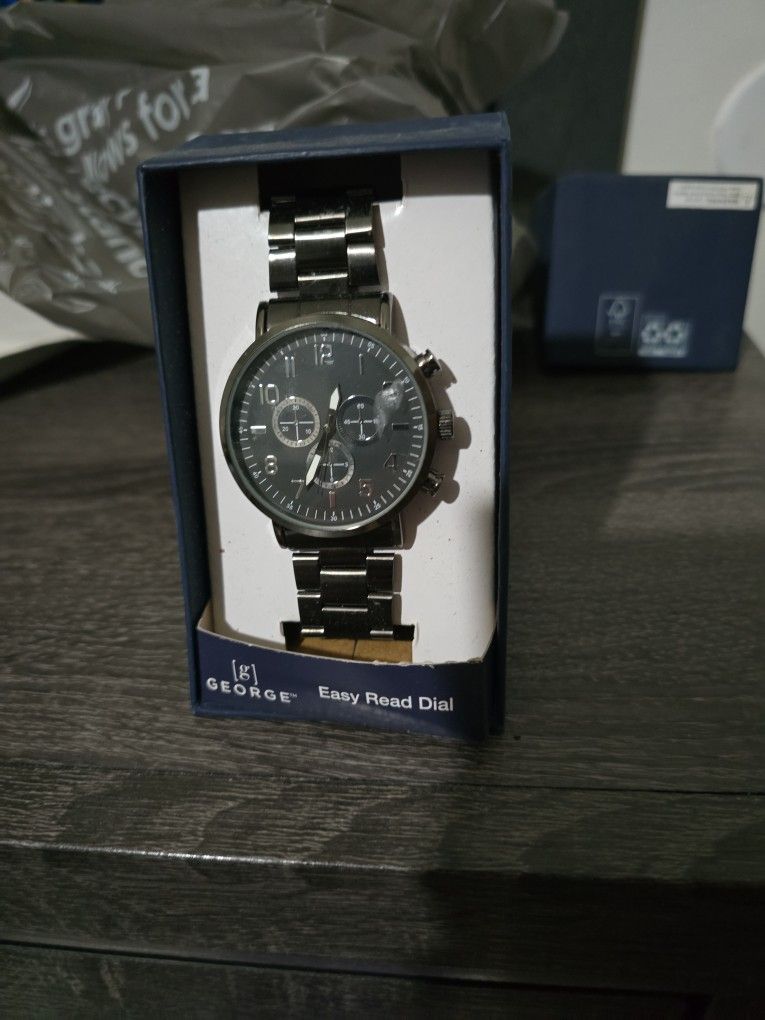 George Men's Adult Gunmetal Round Bracelet Watch With Black Dial