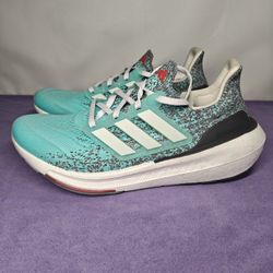 Size 11 US Women'sAdidas Ultraboost Light running shoes Flash Aqua/Cloud 
