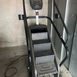 Matrix Stair Master Cardio Gym Machine 