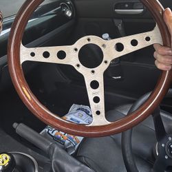 MOMO Wooden Wheel 