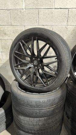 4 Used Rims 22 Inch 5x120 Black Gloss 