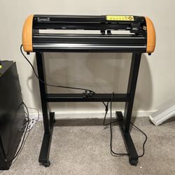 GCC Expert II Vinyl cutter With Stand!!
