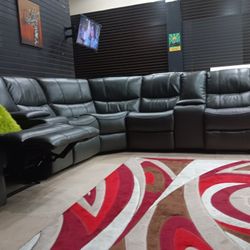 *Summer Sale Event*---Madrid Sleek Gray Leather Reclining Sectional Sofa---Delivery And Easy Financing Available🙌