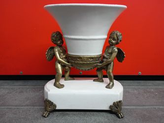 Vtg Vintage Cherub Angels Brass Vase
