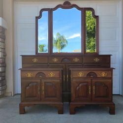 Dresser And 2 Tables And Mirror