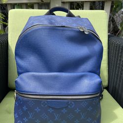 Louis Vuitton Silver Monogram Discovery Backpack