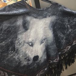 Spirit Halloween Wolf Shawl/Cape