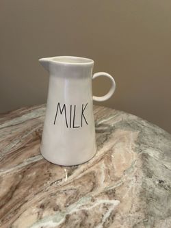 Rae Dunn Jar