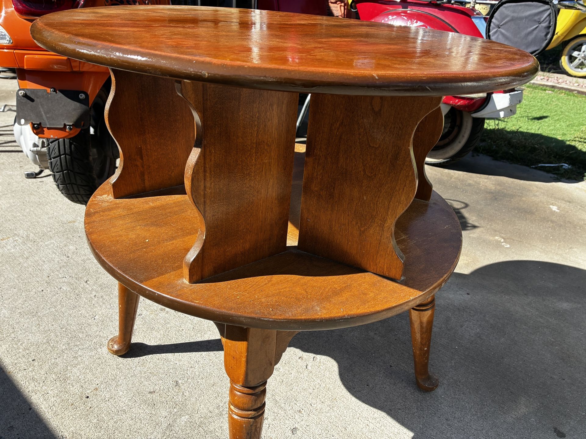 Vintage Ethan Allen Rotating End Table