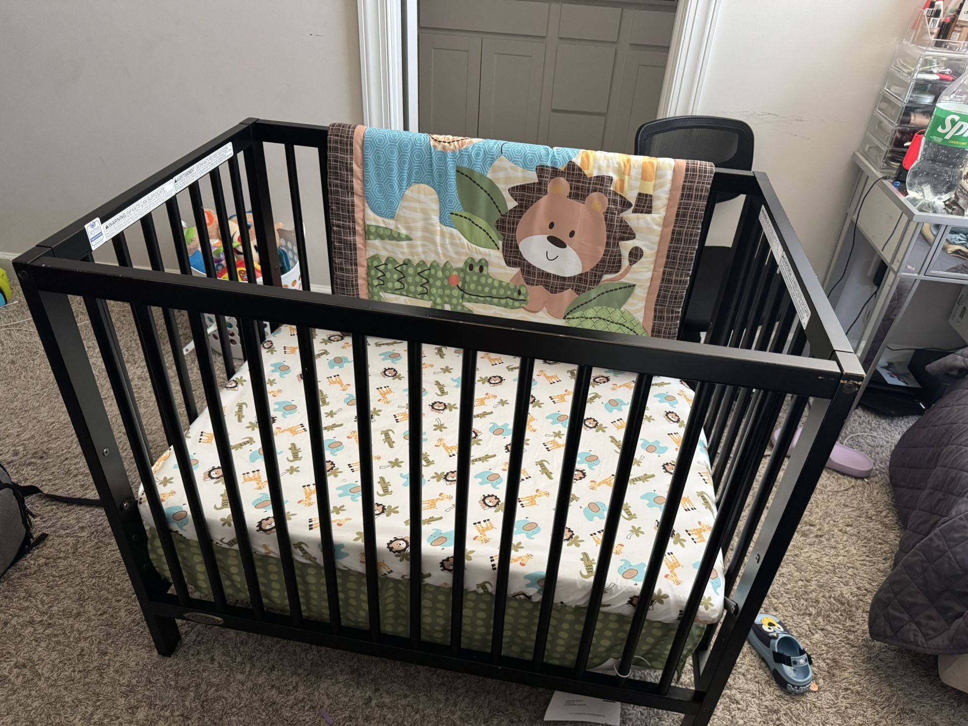 Graco Mini Crib