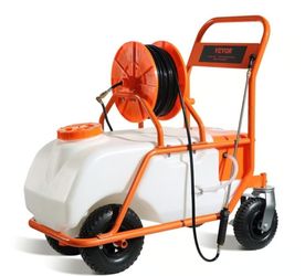 Battery Powered Lawn Sprayer on Wheel, 0-90 PSI Adjustable Pressure, 15 Gal