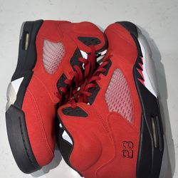 Air Jordan 5 Retro Raging Bull 2021. Size 12.5