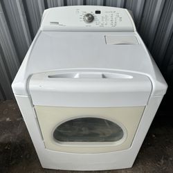 Maytag 7.0 Cubic Capacity Bravos Steam Electric Dryer (can deliver) 