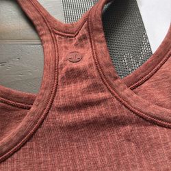 Playera Lululemon Size 4