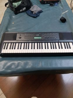 Yamaha keyboard 61 keys