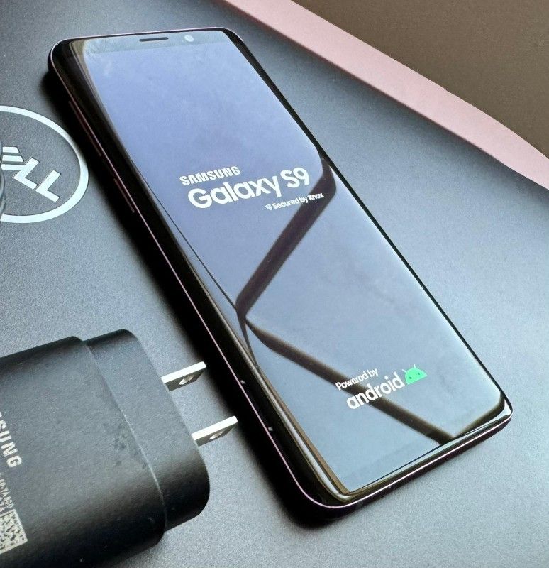Samsung Galaxy S9 , Unlocked   for all Company Carrier ,  Excellent Condition  Like New