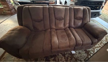 Heavy 3 seater Sofa - 2 recliners