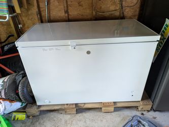 Garage Ready Chest Freezer