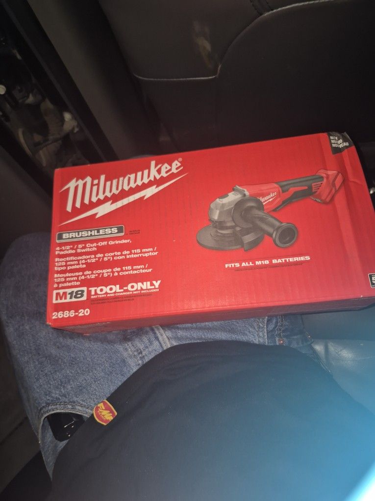 Milwaukee Grinder