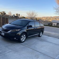 2014 Toyota Sienna
