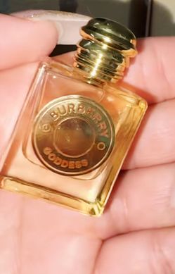 Burberry Goddess mini perfume