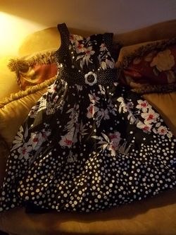 Girls dress