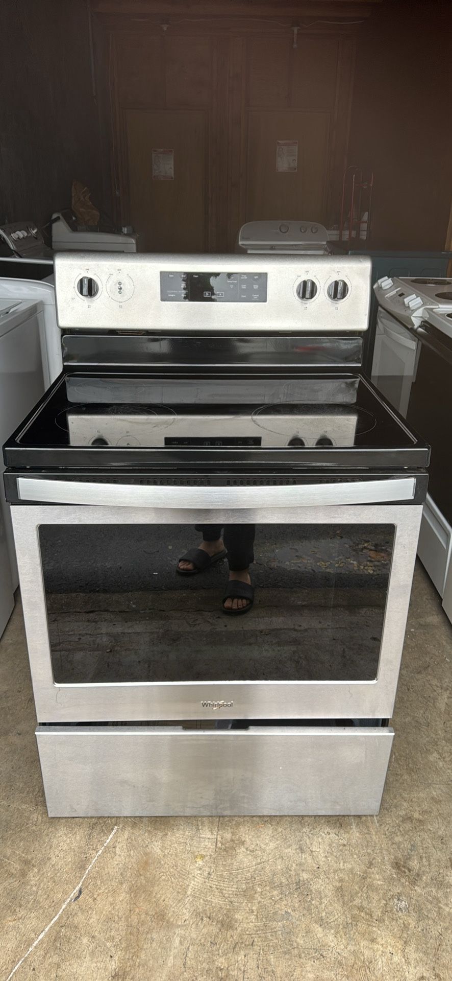 Whirlpool stove in excellent condition🔥