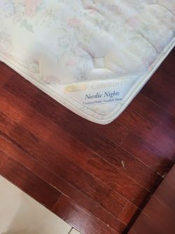 King size mattres /FREE