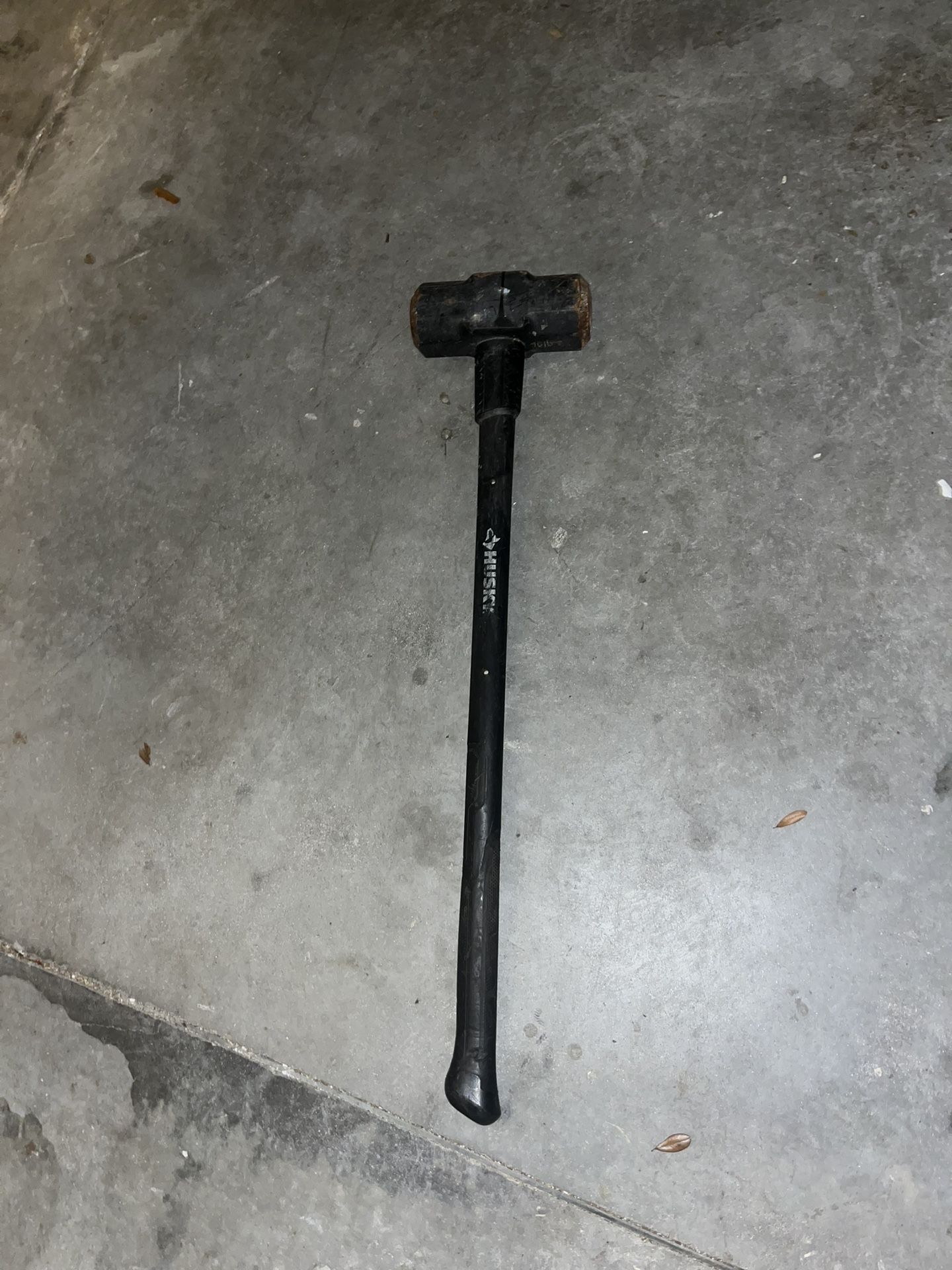 Husky Sledgehammer.