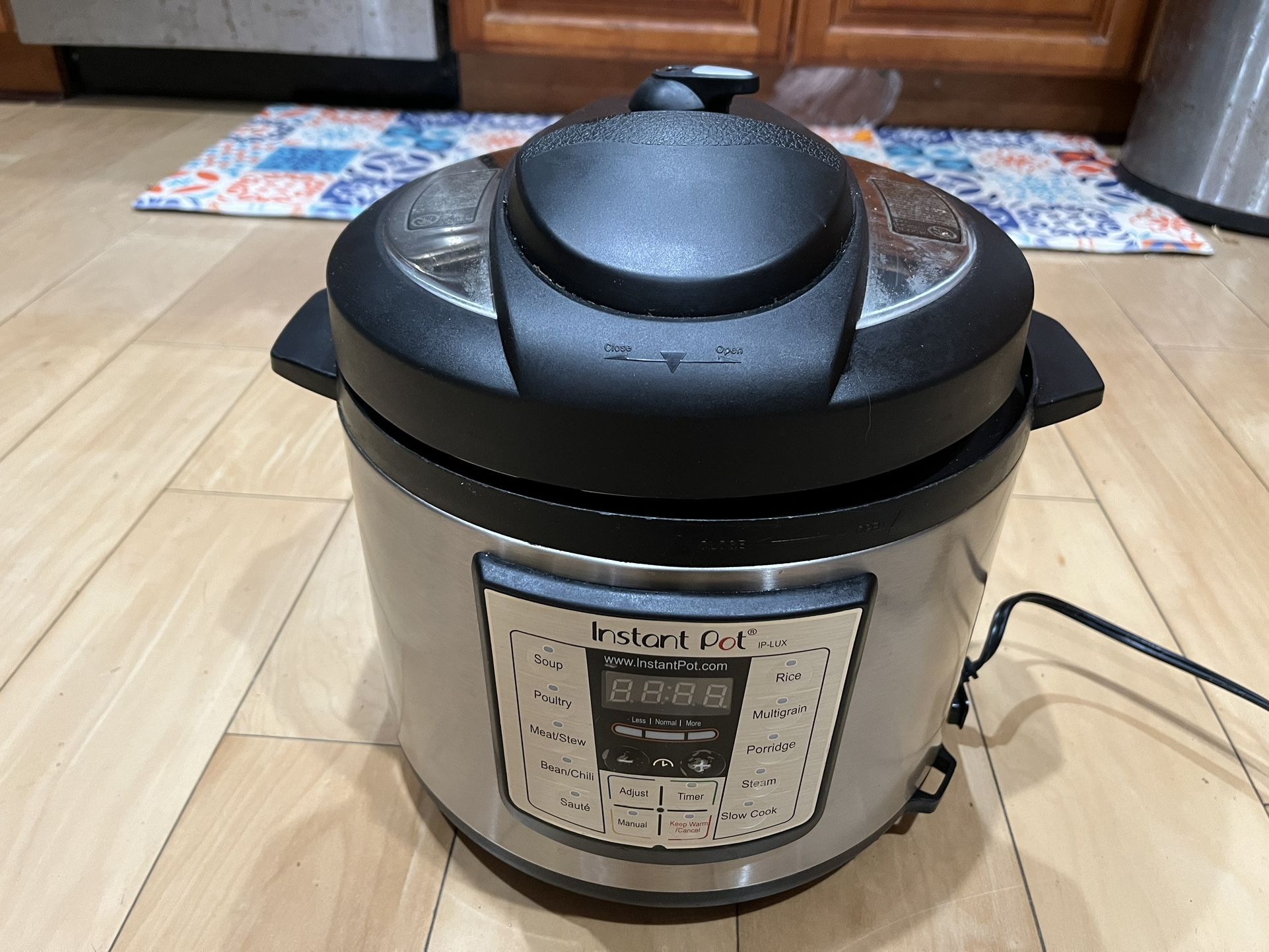 Instant Pot IPLUX50 5 Quart for Sale in San Diego, CA OfferUp