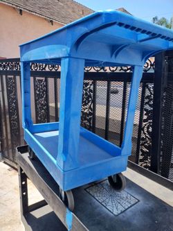Uline utility cart. Measurements on pictures. Good condition.