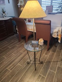 Table lamp