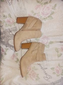 (Size 7, Beige) Women's Taupe Suede Ankle Booties with Stacked Heel